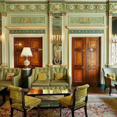 House - Private Member's Club Hotel