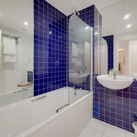 Capital Aldgate - Two Bed *