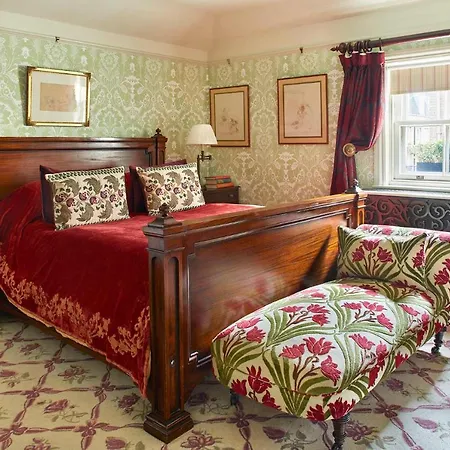 House - Private Member's Club Hotel