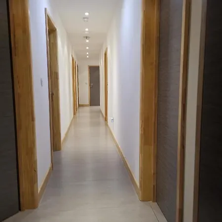Apartment Ambar Jadwin Marahanata London