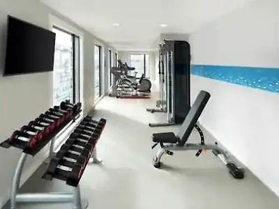 Hampton By Hilton Docklands 3* London