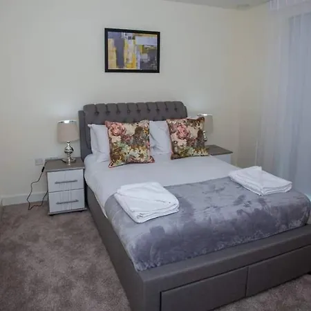 Unique 2 Bed Apartment