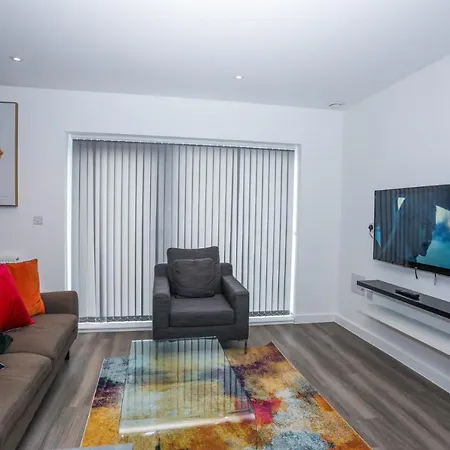 Apartment Lovely 2 Bed With Parking
