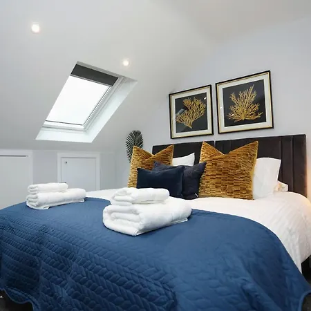 Aisiki Apartments: Pet-friendly Airconditioned Duplex In North Apartment *