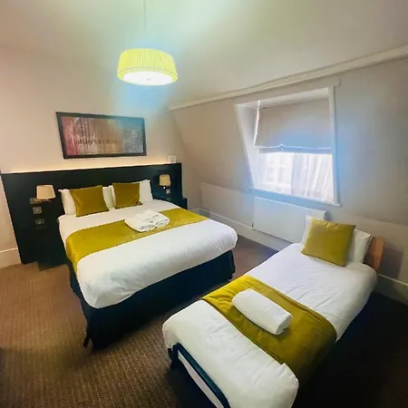 Bloomsbury Palace Hotel 4*