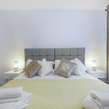 2 Bedroom Luxury With Parking In Stanmore, North West By 360 London Stanmore (Greater London)