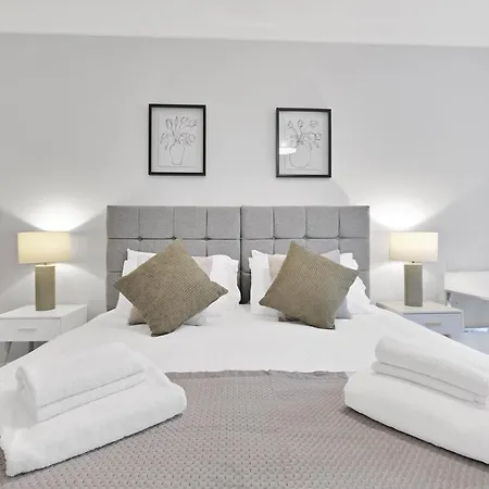 Apartamento 2 Bedroom Luxury With Parking In Stanmore, North West By 360 London