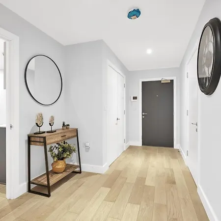 2 Bedroom Luxury With Parking In Stanmore, North West By 360 London Apartamento *