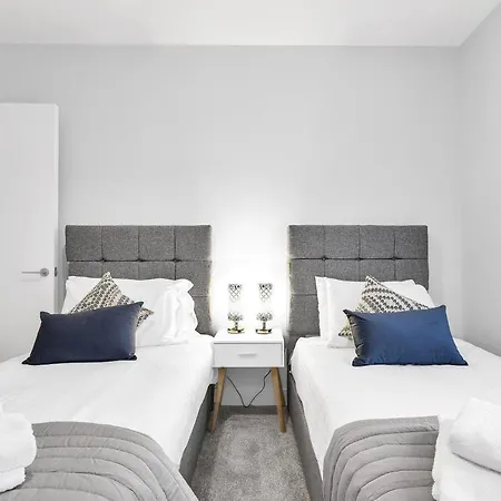 2 Bedroom Luxury With Parking In Stanmore, North West By 360 London * Stanmore (Greater London)