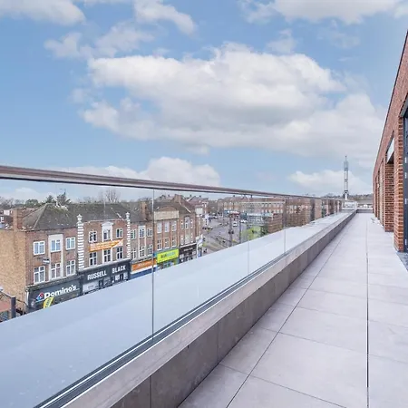 2 Bedroom Luxury With Parking In Stanmore, North West By 360 London * Stanmore (Greater London)
