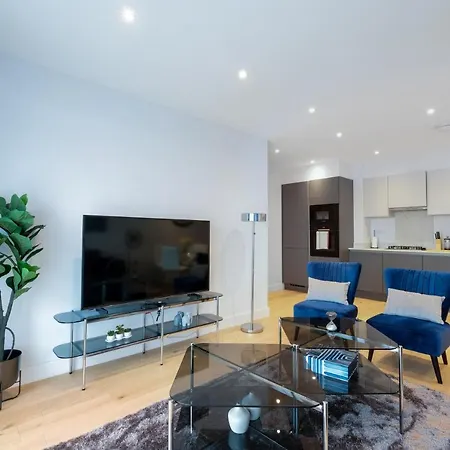 2 Bedroom Luxury With Parking In Stanmore, North West By 360 London Apartamento