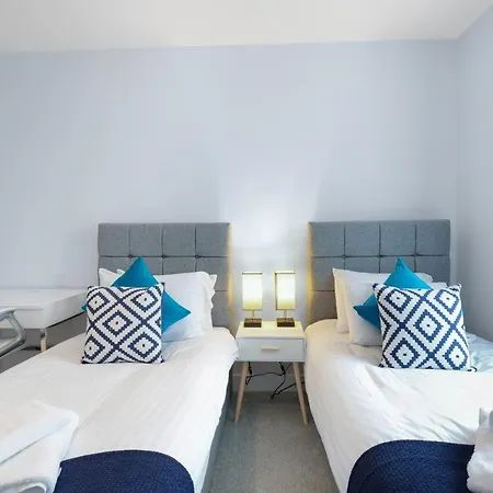 2 Bedroom Luxury With Parking In Stanmore, North West By 360 London Apartment Stanmore (Greater London)