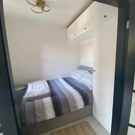 Beautiful And Modern In North Uk London