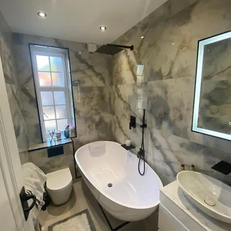 Beautiful And Modern In North Uk * London