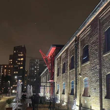 3, Warehouse K * London