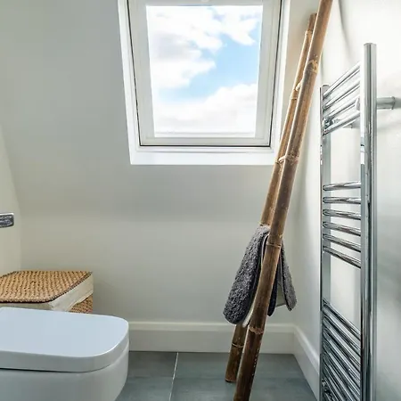 Hamilton Apartment