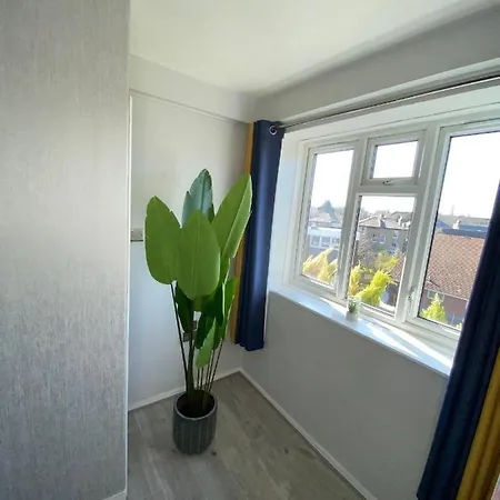 Apartment Bright, Spacious, Modern Interior Decor 2 Bedrooms With Amazing Views