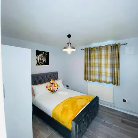 Bright, Spacious, Modern Interior Decor 2 Bedrooms With Amazing Views Apartment *