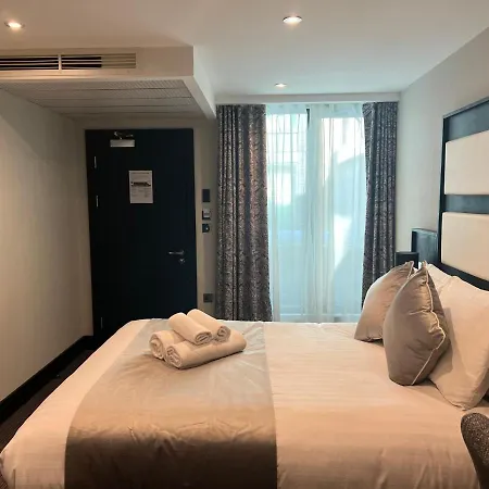 Hatton Garden Hotel 4*