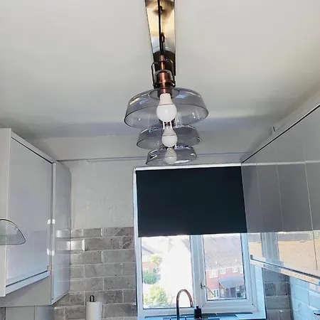 Bright, Spacious, Modern Interior Decor 2 Bedrooms With Amazing Views