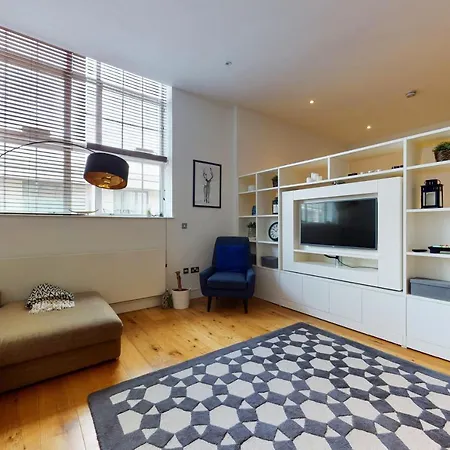 דירה Luxury Spacious 1 Bed Loft In Claphambrixton Area לונדון