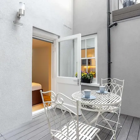 Inverness Terrace Serviced By Concept *