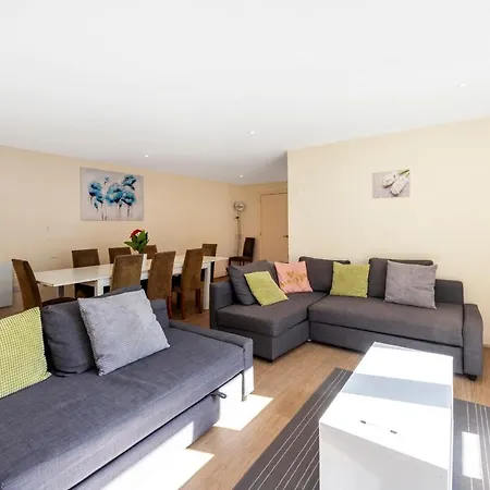 Canary Wharf/docklands/excel Spacious Apt E14