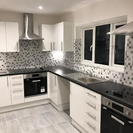 Modern Furnished Studio London