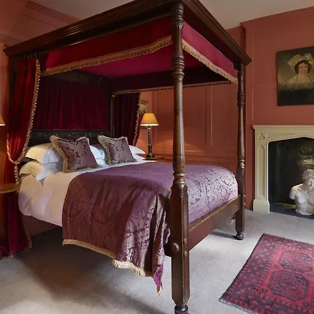 Hazlitt's 4*