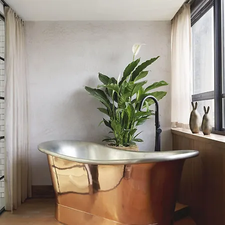 Treehouse Hotel London