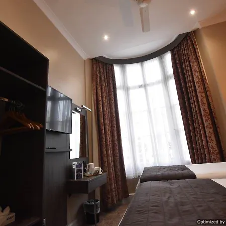 Hotel Brunel London