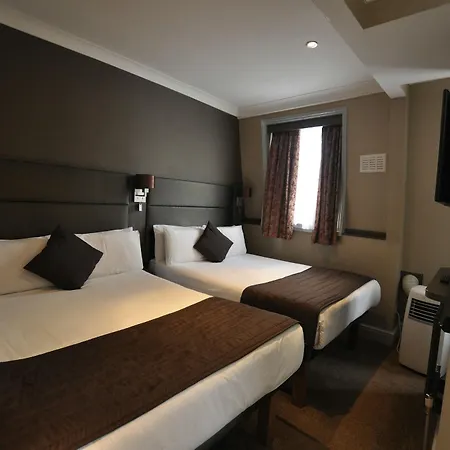 Hotel Brunel 3*