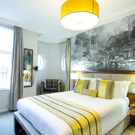 Seraphine Kensington Olympia Hotel
