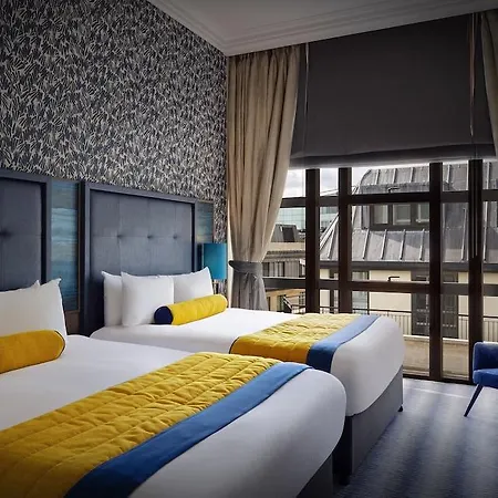 Hotel Leonardo Royal City