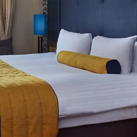 Leonardo Royal City Hotel London