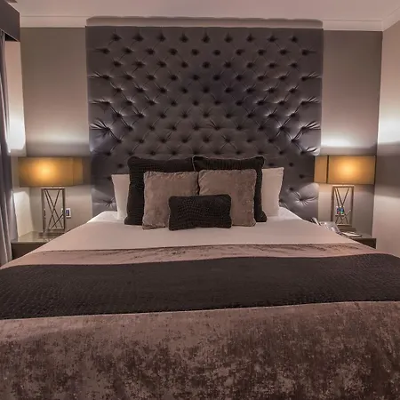 The Continental Hotel, Heathrow Hotel