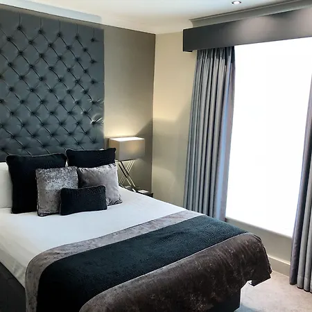 The Continental Hotel, Heathrow 4*
