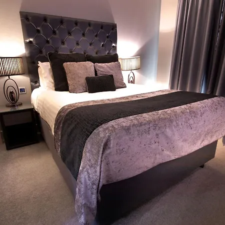The Continental Hotel, Heathrow 4*