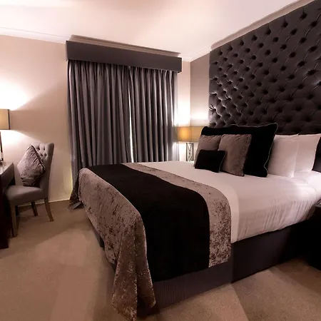 The Continental Hotel, Heathrow 4*