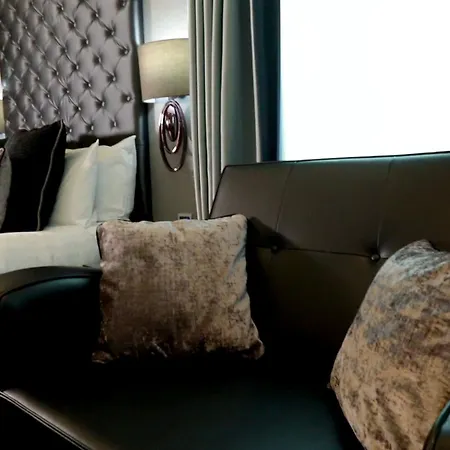 The Continental Hotel, Heathrow