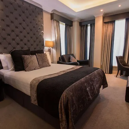 The Continental Hotel, Heathrow 4* Hounslow
