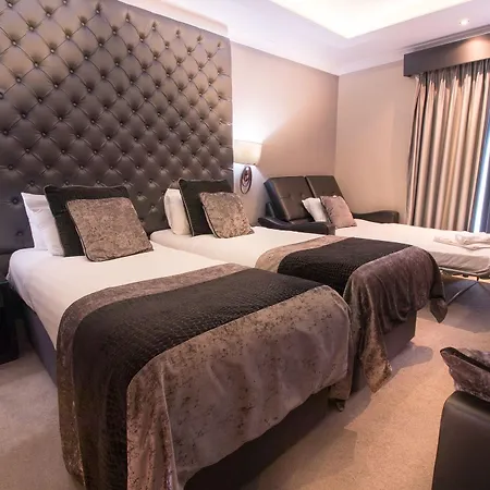 The Continental Hotel, Heathrow Hotel 4*