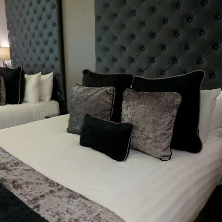 The Continental Hotel, Heathrow 4*