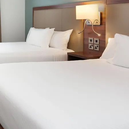 Hilton Garden London Heathrow Airport Hotel 4*
