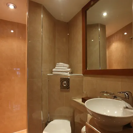 Hotel The Edwin 3*