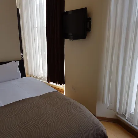 Hotel The Royale Chulan Hyde Park 3*