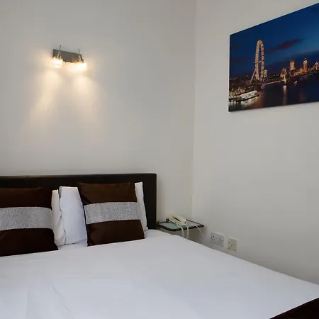 Abbey Court - Hyde Park 3*