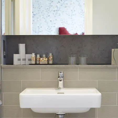 Fifty-four Boutique 4* London