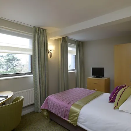 The Lensbury 4* Teddington