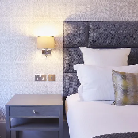 Fifty-four Boutique Hotel London
